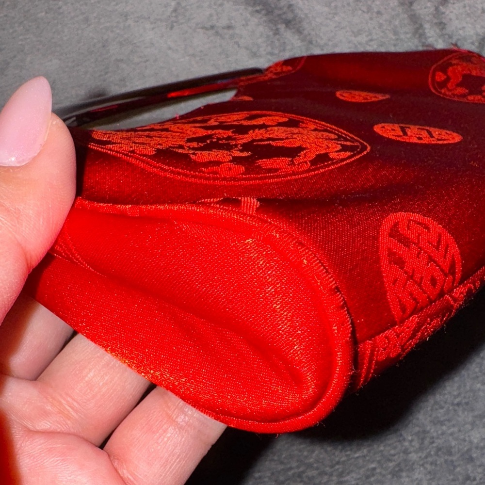 Elegant Red Asian Inspired Clutch with Silver Handle - Picture 10 of 16
